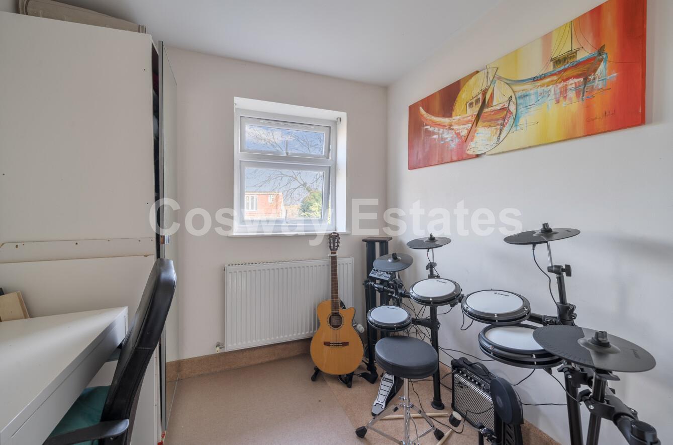 Moorlands Avenue, Mill Hill, NW7, Mill Hill